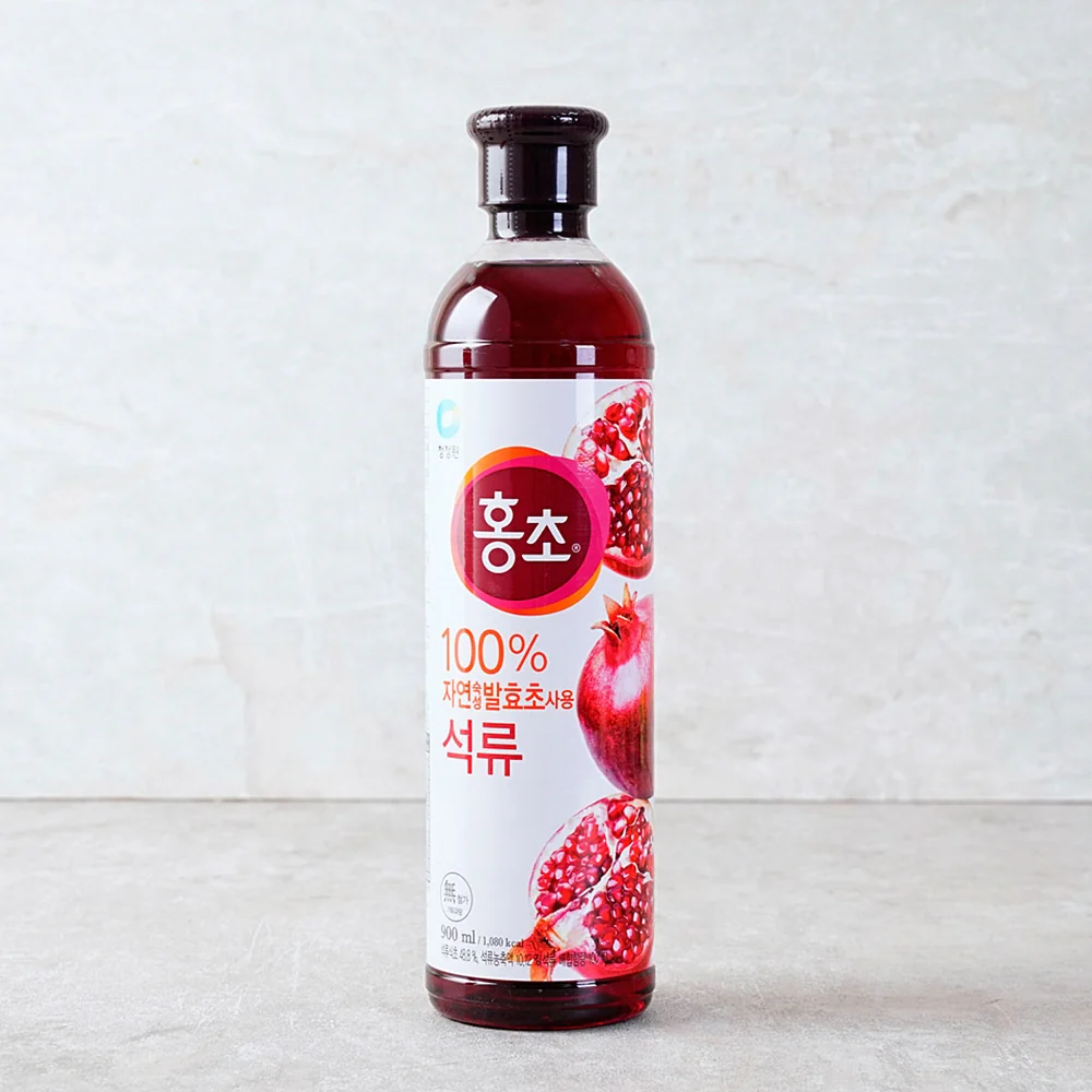 Chung Jung One Hongcho Fruit Vinegar Drink Pomegranate 30.4fl.oz, 청정원 홍초 석류 900ml - Image 3